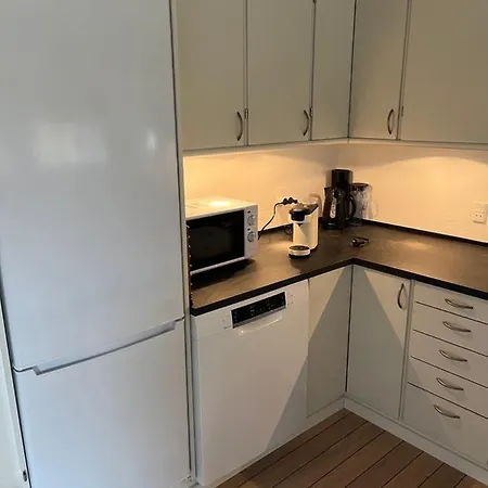 Casa Markskellet, - Hygge Og Leg For Alle בילונד